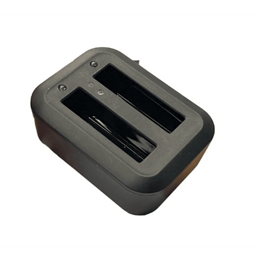 Base de Carga Dual para Baterías de Bodycam| Compatible con XMRX5V2| Diseño Compacto | Carga Rápida Dual | Indicadores de Estado| Material ABS | No incluye Bateria.