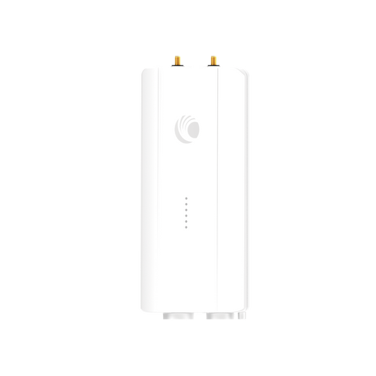 ePMP FORCE4600C de alto Desempeño / Wi-Fi 6E / Hasta 2 Gbps / 5725 - 7125 MHz / Conectorizado / Con puerto SFP+ / Incluye PoE y Cable de alimentación