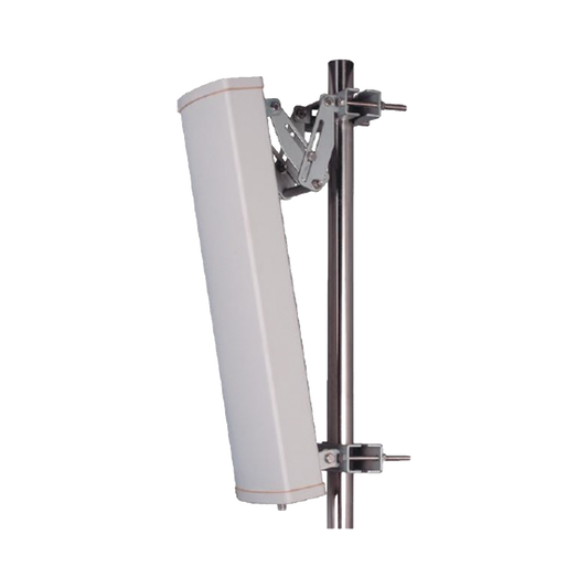 Antena sectorial para 2G, 3G, 4G y 5G de telefonía celular / 15 dBi / Multi Banda / Rango de Frecuencia (698-960 / 1710-2700 MHz).